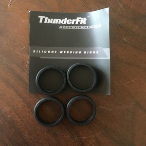 4 ThunderFit silicone rings (size 10.5-11)